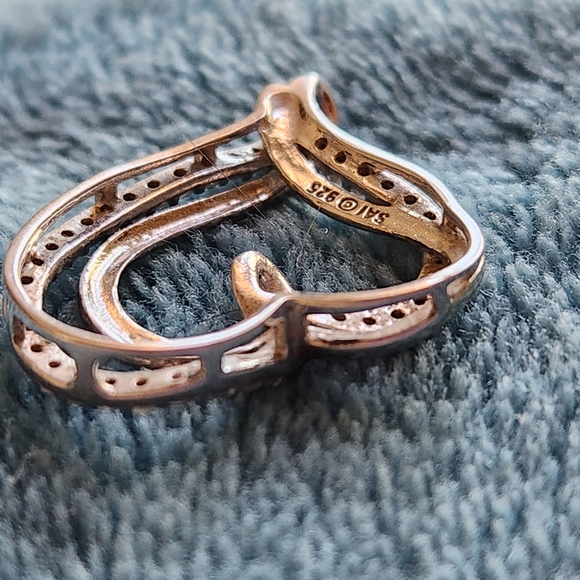 Diamond Heart Pendant - Picture 5 of 7